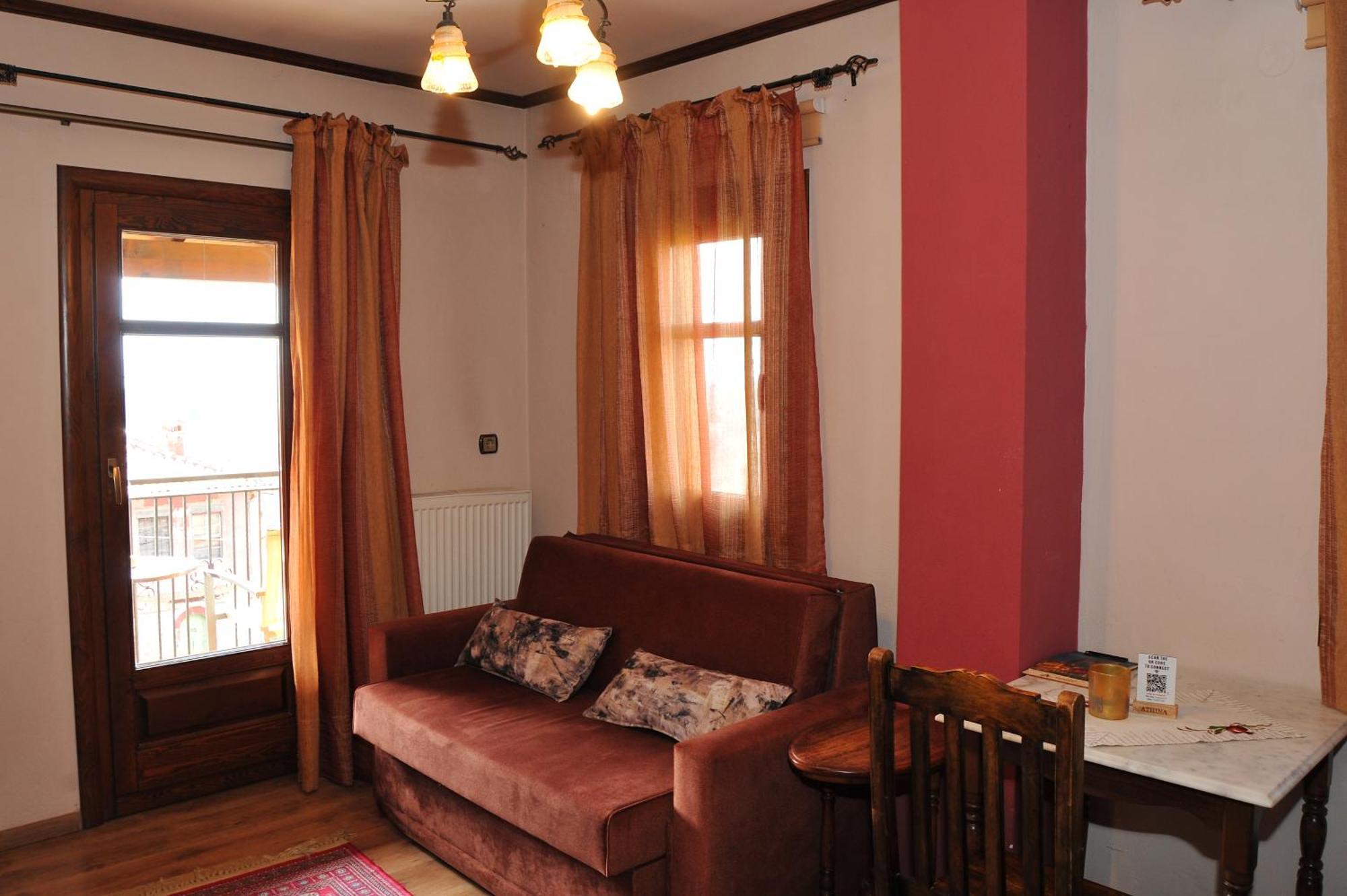 Archontiko Mesohori Meteora Hotel กาลัมปากา ภายนอก รูปภาพ