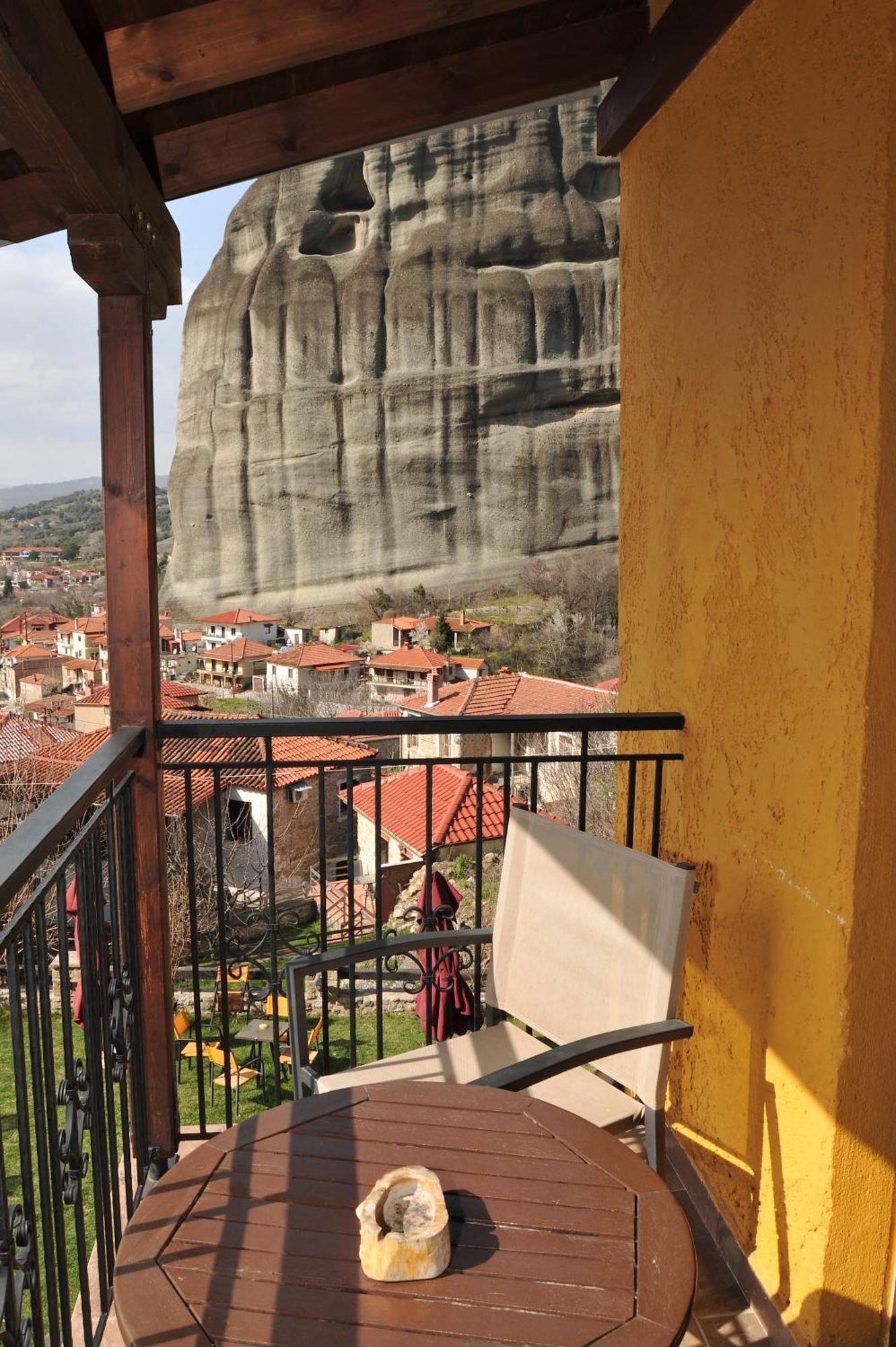 Archontiko Mesohori Meteora Hotel กาลัมปากา ภายนอก รูปภาพ