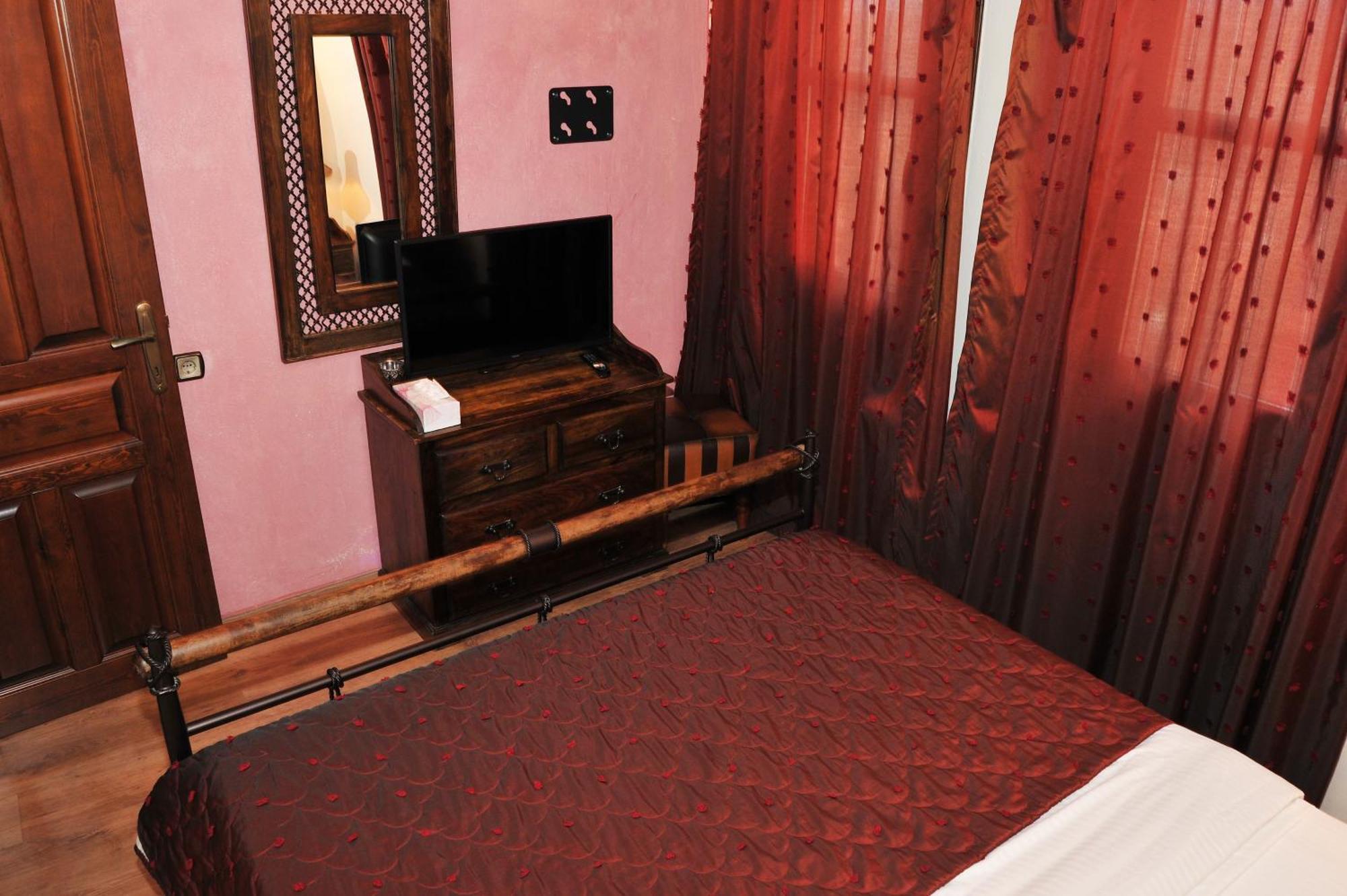 Archontiko Mesohori Meteora Hotel กาลัมปากา ภายนอก รูปภาพ